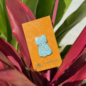 Blue Paisley Mʻumuʻu Pin